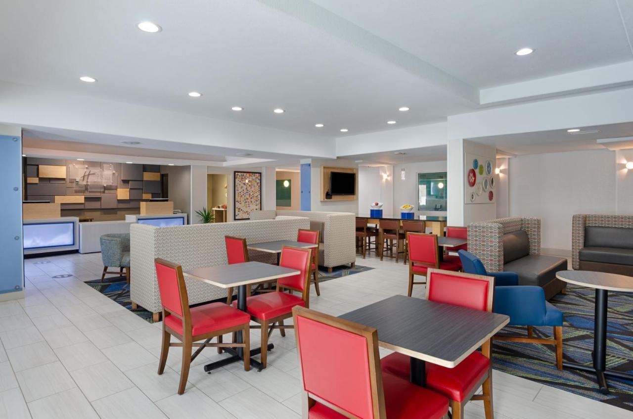Holiday Inn Express Hotel & Suites Weston By Ihg Eksteriør bilde